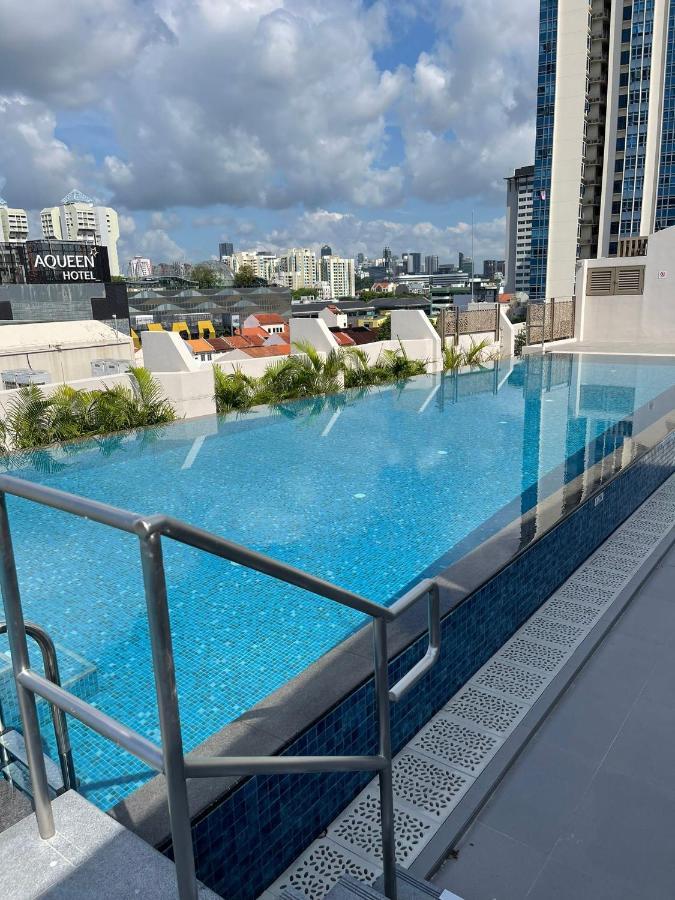 Aqueen Prestige Hotel Jalan Besar Singapour Extérieur photo